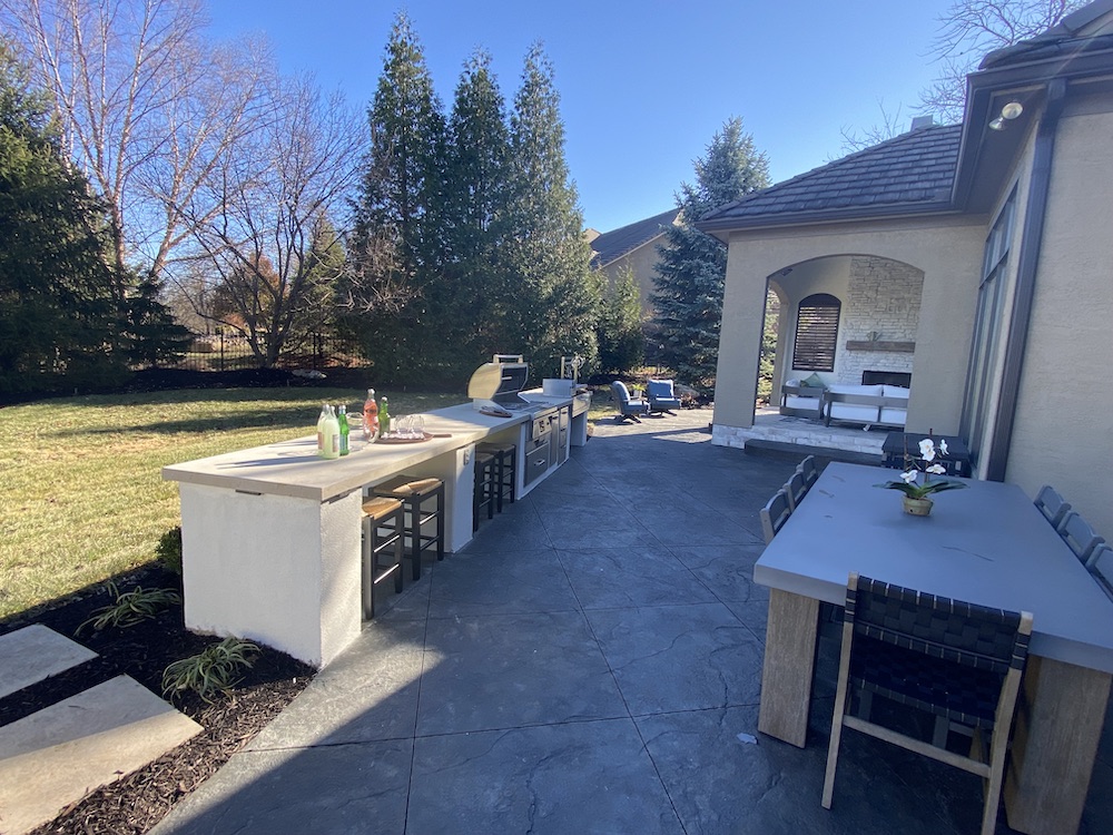 Custom Stone Outdoor Kitchen Custom Stone Outdoor Kitchen