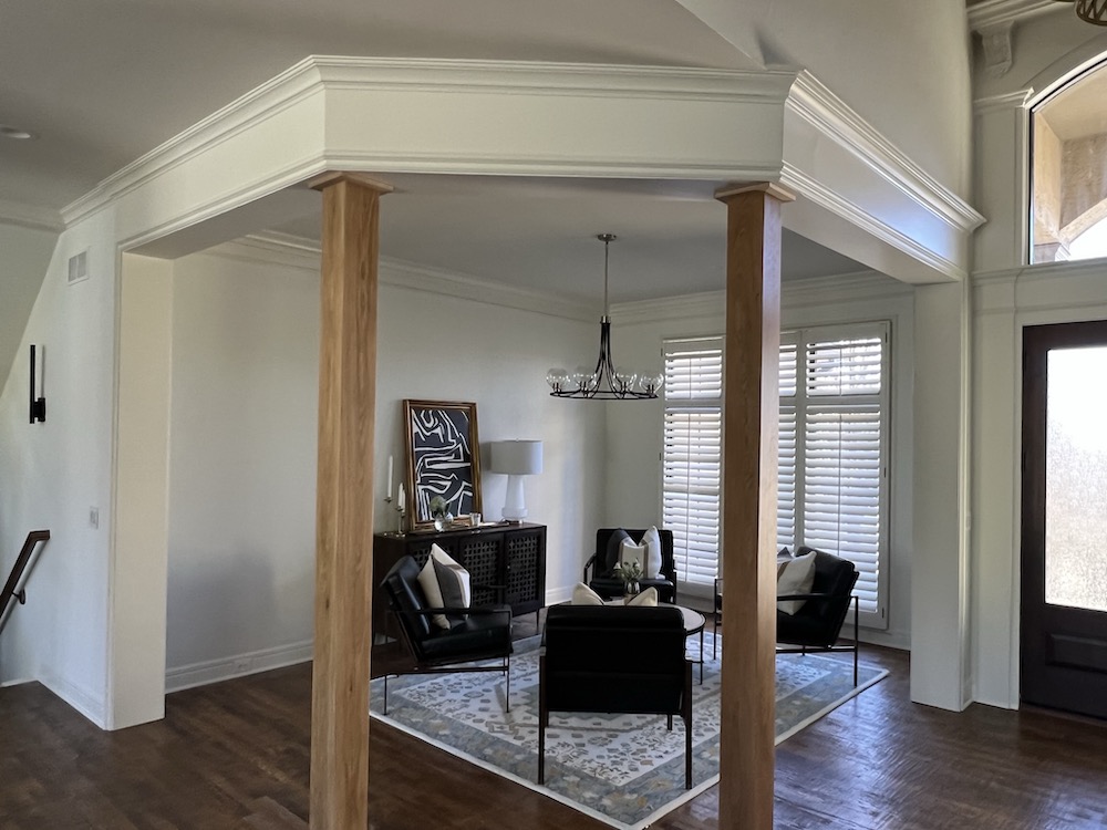 Living Room Columns Idea