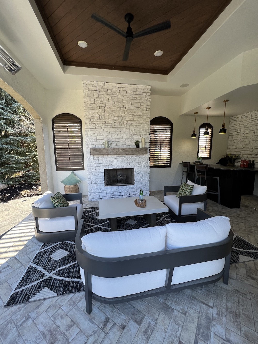 Stylish Center Tables For Outdoor Living Stylish Center Tables For Outdoor Living